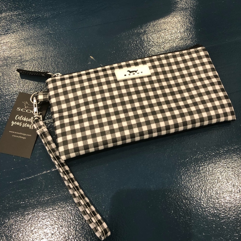 Scout Kate Wristlet in David Checkham